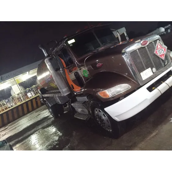 Pipa De Gas Peterbilt, Todo En Regla, C.p. 11.500 Litros,
