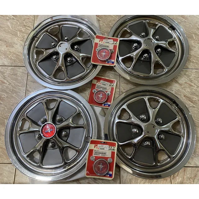 Juego Original Tazas De Rines Ford Mustang 1967 Con Emblemas