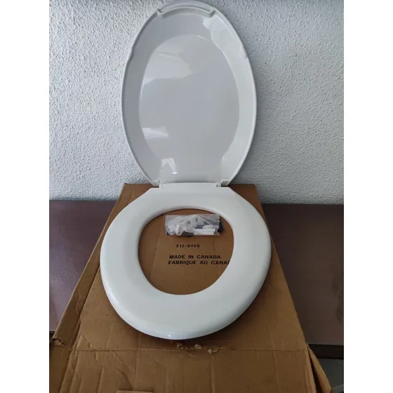 Asiento Elongado Para Inodoro Color Blanco Importado