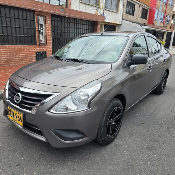 Nissan Versa 2022 V-drive 1.6 At 2022