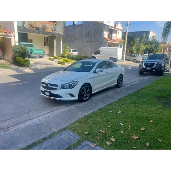 Mercedes-benz Clase Cla 1.6 200 Cgi Sport At