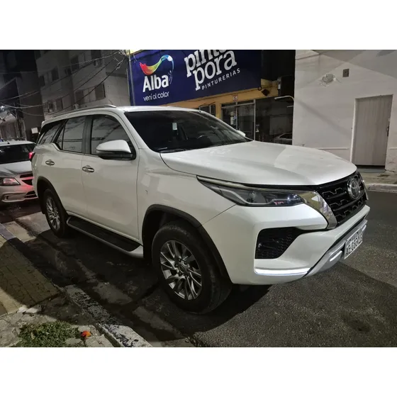 Toyota Hilux Sw4 2.8 Srx 177cv 4x4 7as At