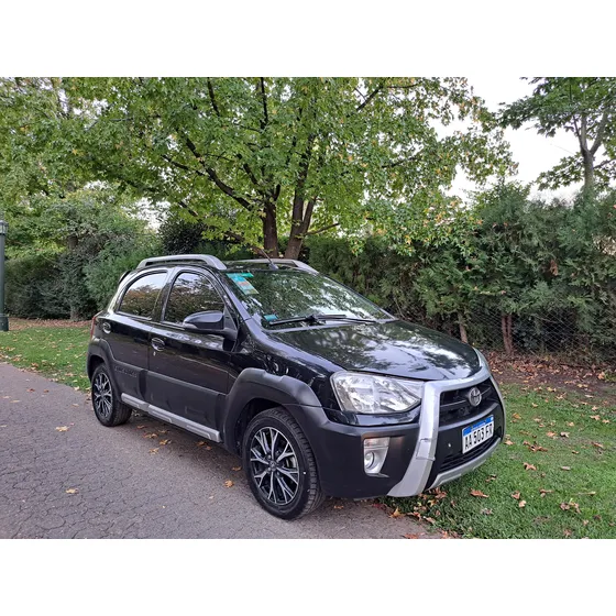Toyota Etios 1.5 Cross