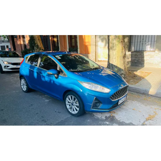 Ford Fiesta Kinetic 1.6 Titanium 120cv