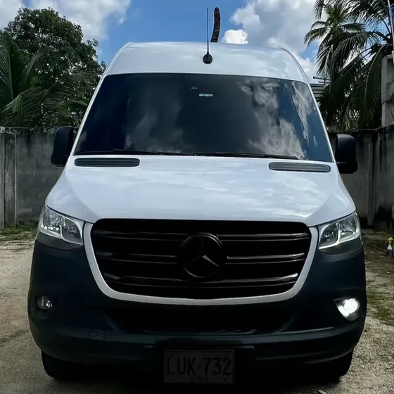 Van Techo Alto