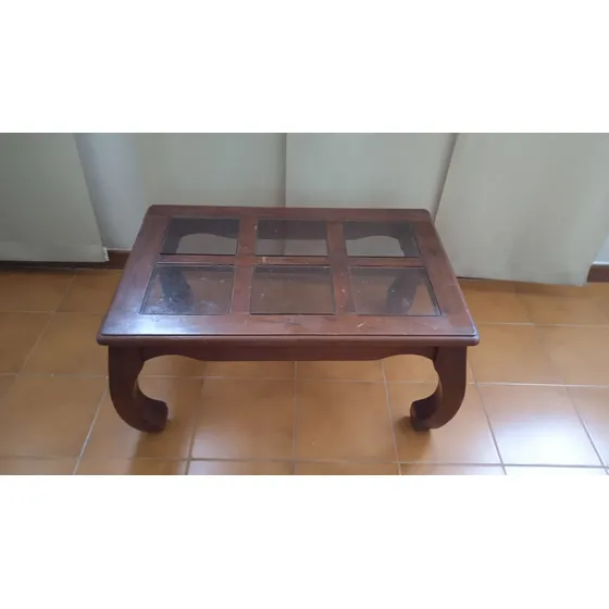 Mesa De Madera Caoba Con Vidrios. Usado