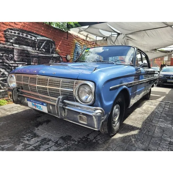 Ford Falcon De Luxe