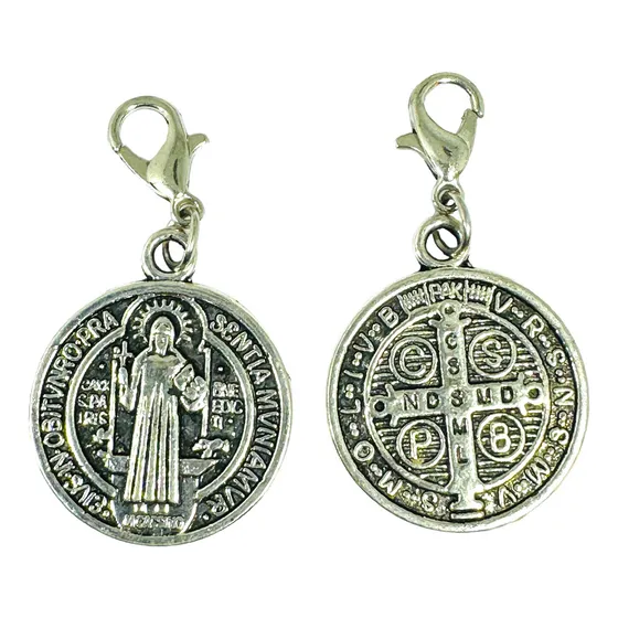 Gran Medalla Colgante Charm San Benito Cruz Trasera Protec Color Plateado