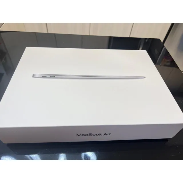 Macbook Air M1 Plata 256gb - Impecable, Como Nueva (sin Uso)