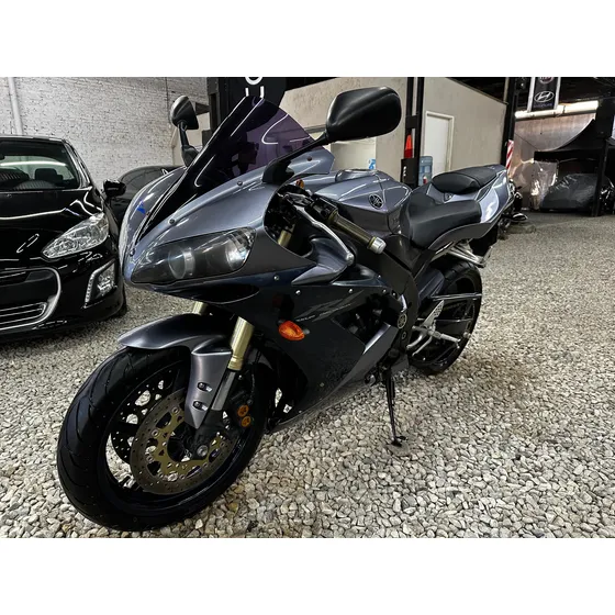 Yamaha R1