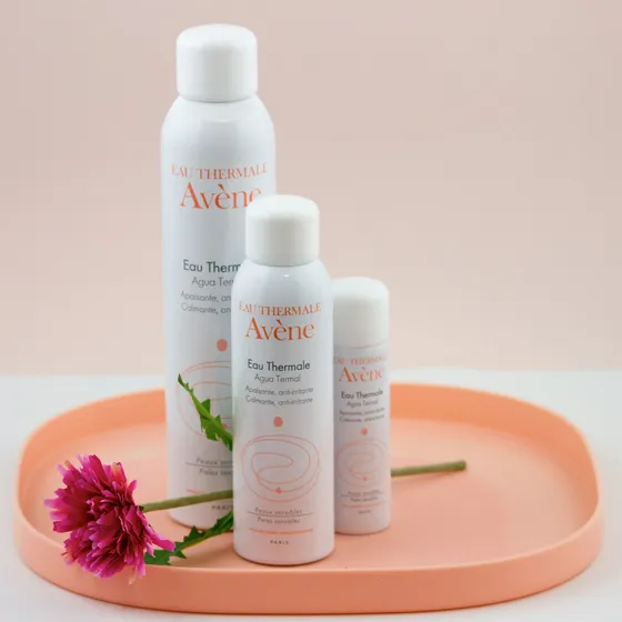 Agua Spray Agua Termal Avène día para piel sensible de 300mL