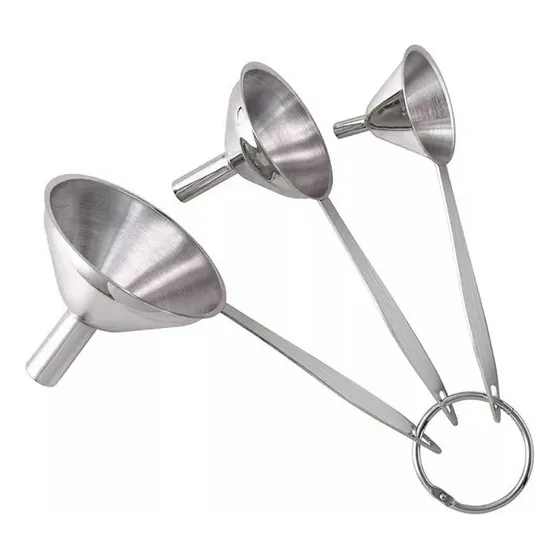 Kit 3 Embudos Pequeños Acero Inox Para Llenar Botellas Color Plateado