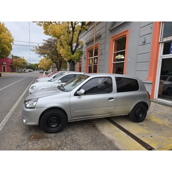 Renault Clio 1.2 Mío Authentique Pack Look