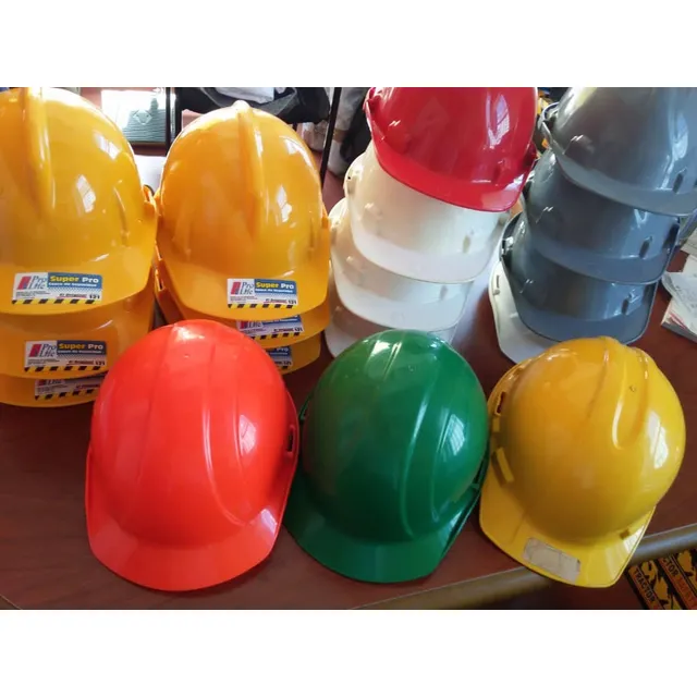 Liquidacion Cascos De Seguridad      14 Unidades  