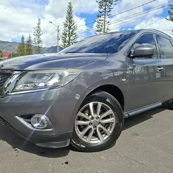 Nissan Pathfinder 2015 3.5 R52 Advance