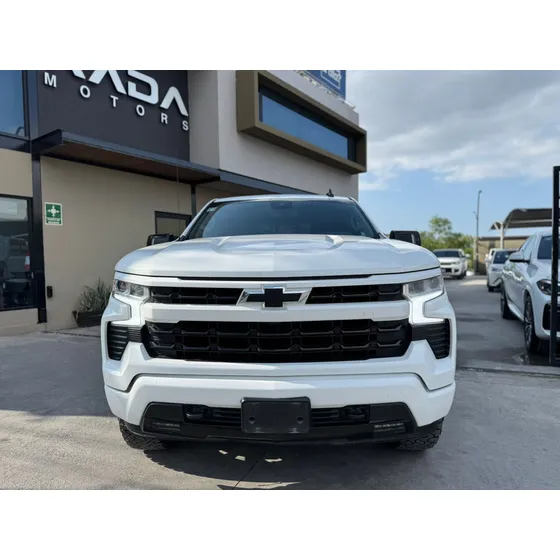Chevrolet Cheyenne 5.3 V8 Rst Doble Cabina 4x4 At