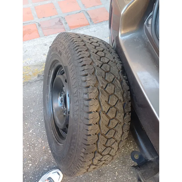 Caucho Goodyear 265/70r17 Con Rin
