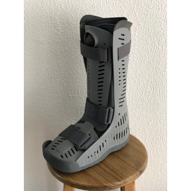 Bota Walker Alta, Marca Ossur, Talla M 40/45