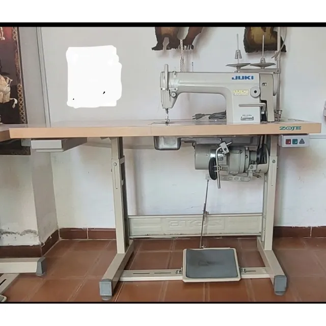 Maquina De Coser Industrial  Recta Marca Juki