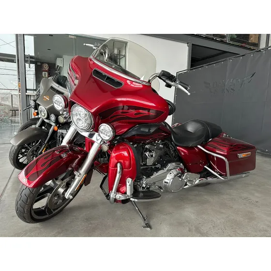 Harley Davidson Street Glide Special