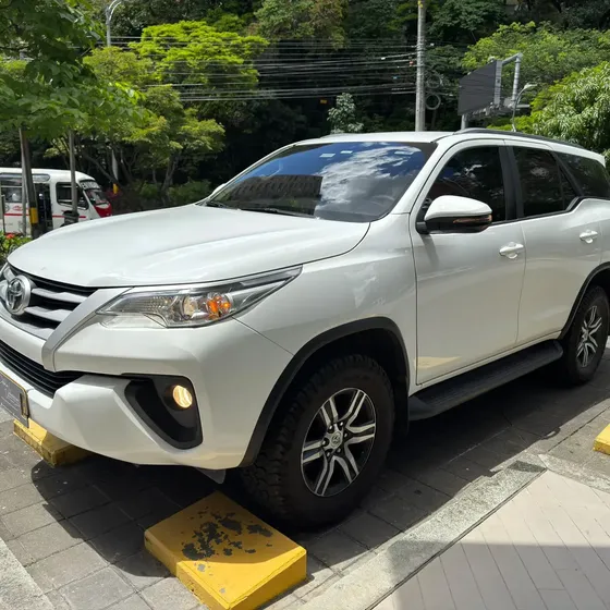 Toyota Fortuner 2018 2.7l 4x2 At