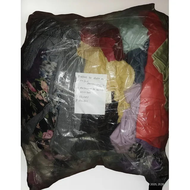 Fardo Ropa De Mujer, Pantalones De Tela , Blusas Y Mas Agua