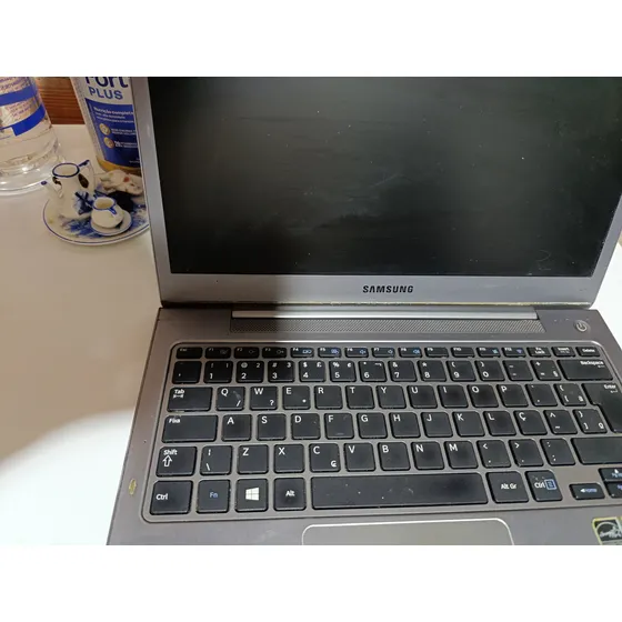 Ultrabook Samsung Np530u3c Core I3-3217u (1.80ghz) 6gb 500gb