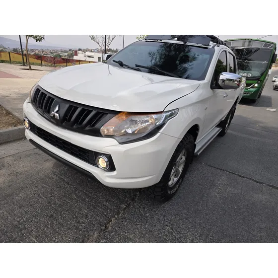 Mitsubishi L200 2.5 Di-d Cabina Doble 4x4 Mt