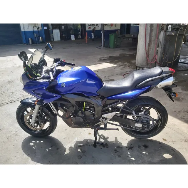 Yamaha Fazer Año 2006. Cauchos Nuevos Michelin.