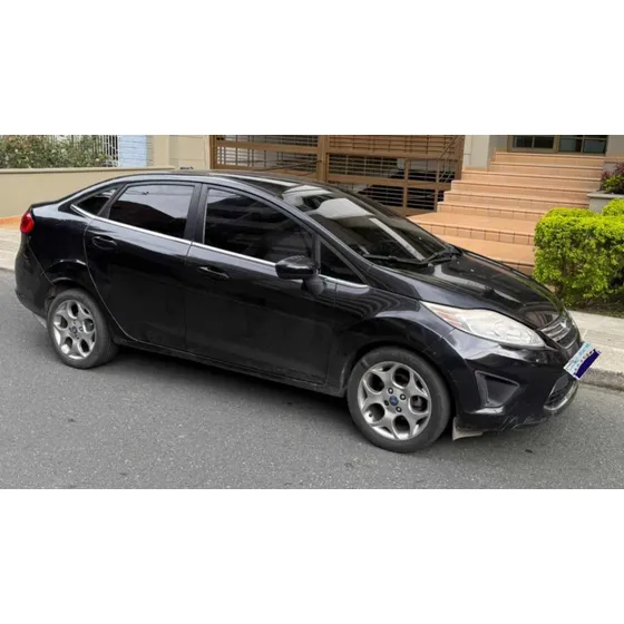 Ford Fiesta Full Equipo