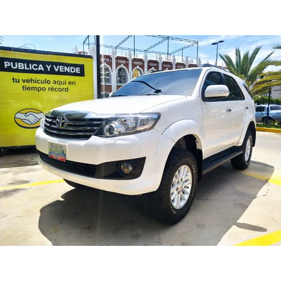 Toyota Fortuner Sr