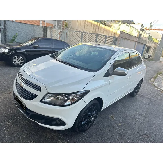 Chevrolet Onix 1.0 Seleção 5p