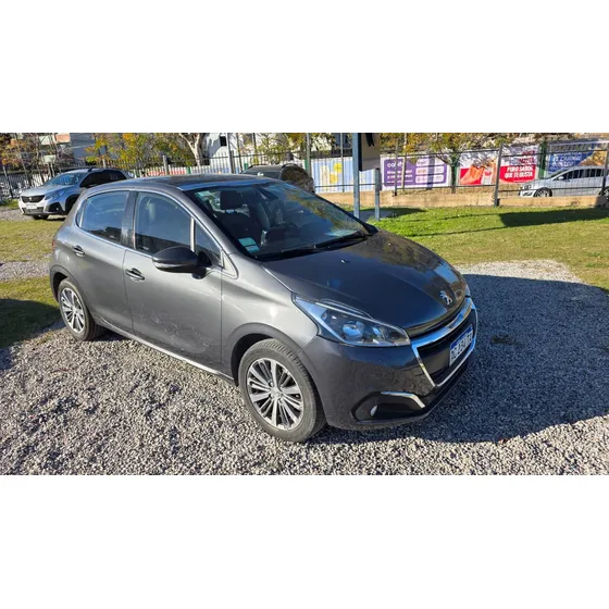 Peugeot 208 1.6 Feline Tiptronic