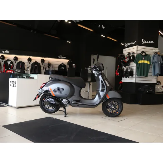 Vespa Gts 300 Super Sport Gris