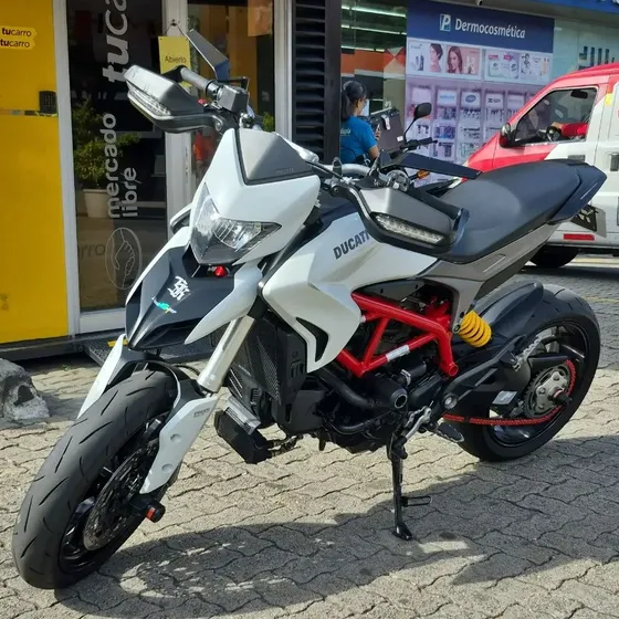 Ducati Hypermotard 939 2016