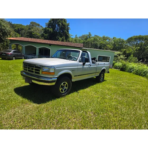Ford F-1000 4.3 Xlt 4x4 2p