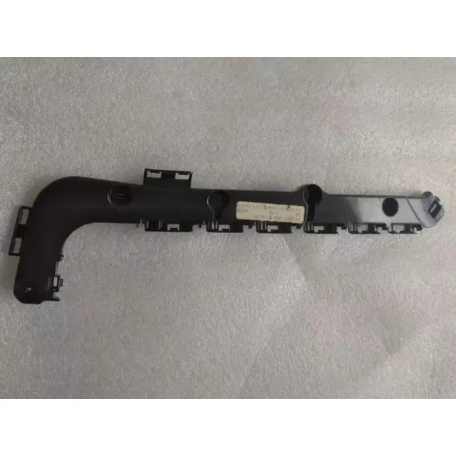 Base Soporte Izquierda Parachoque Tras Grand Cherokee 11/20 