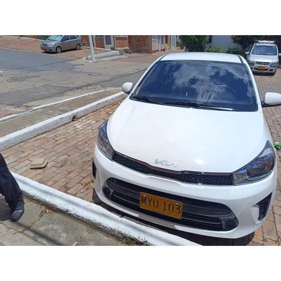 Kia Soluto 1.4 Emotion Mt