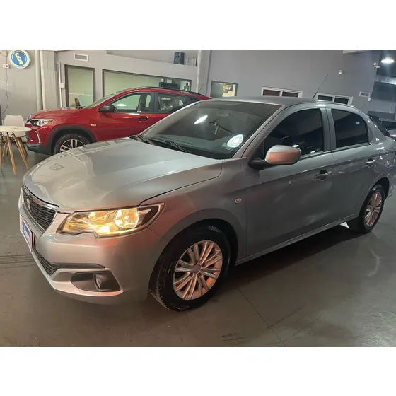 Peugeot 301 1.6 Allure