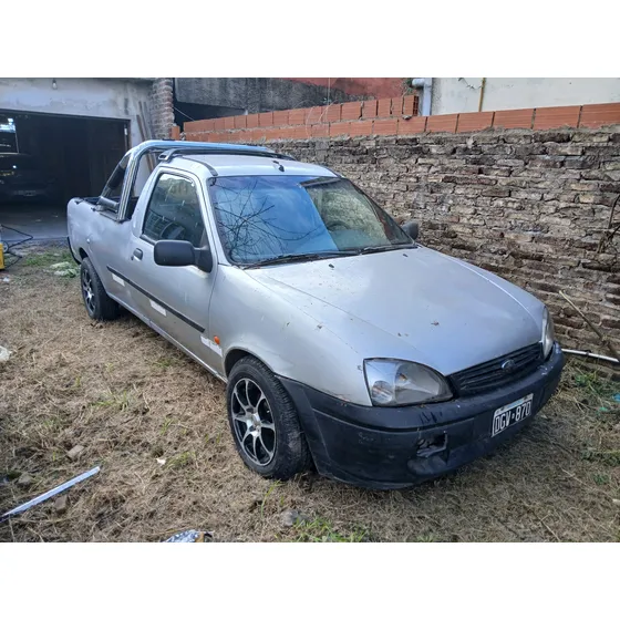 Ford Courier 1.8 Pick-up D Dh