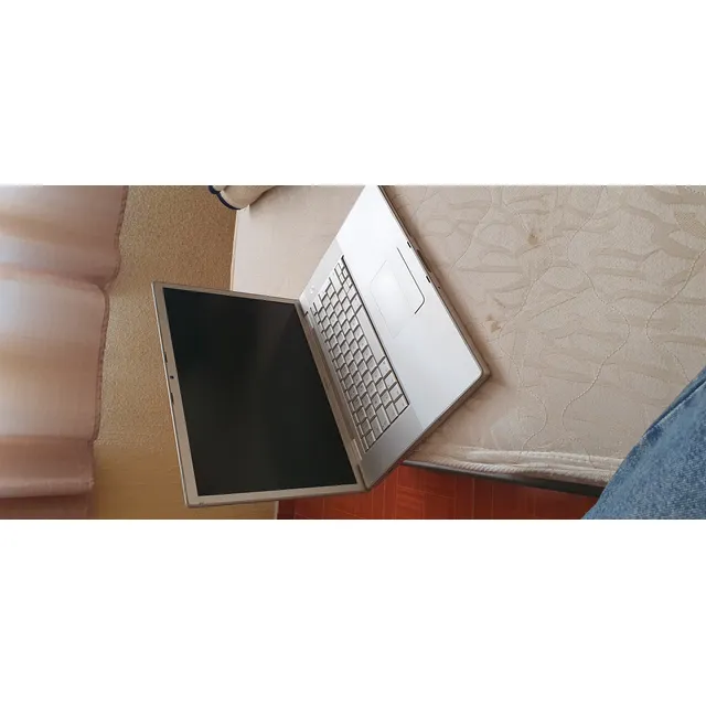 Laptop Macbook Pro A1226