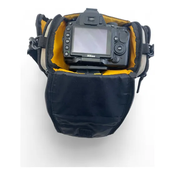 Nikon D5000 Seminova Revisada Original Impecável + 2 Bateria