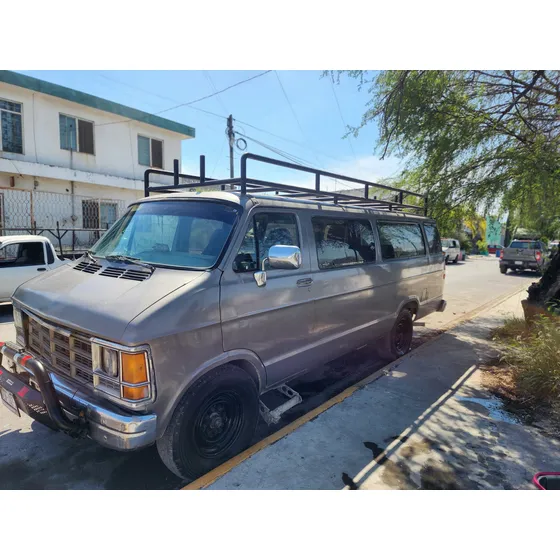 Dodge Ram Wagon 3p Maxi Wagon 3500 15 Pasajeros V8 Mt