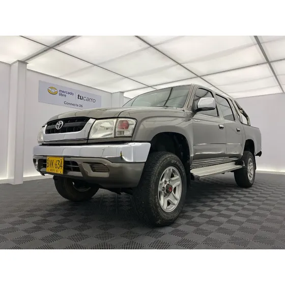 Toyota Hilux 2.4 Ex