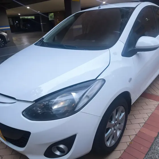 Mazda 2 2014 1.5 15hm1c