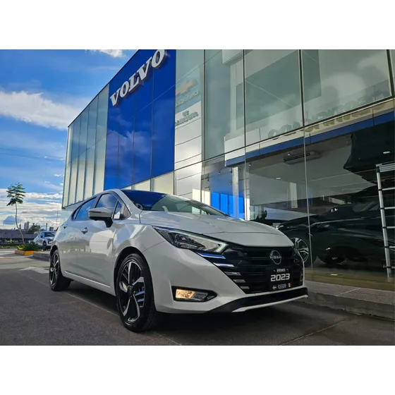 Nissan Versa 4p Exclusive L4/1.6 Aut