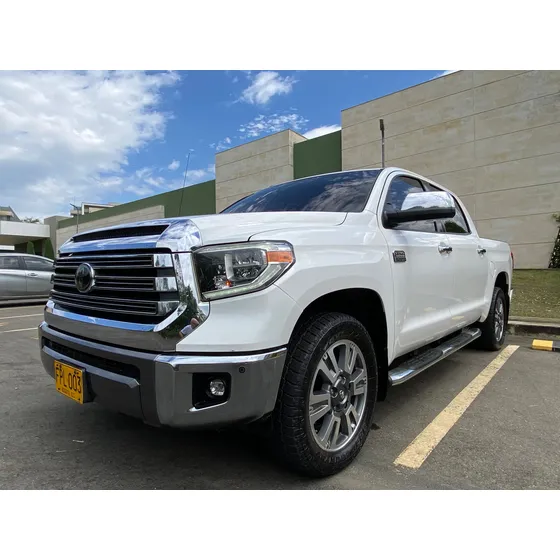 Toyota Tundra 5.7 Crewmax Platinum
