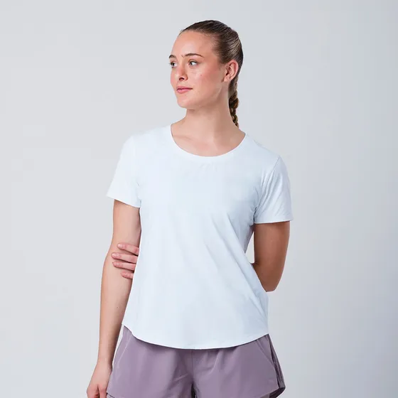 Remera Deportiva Manga Corta Blanca Manifest Atomik Mujer