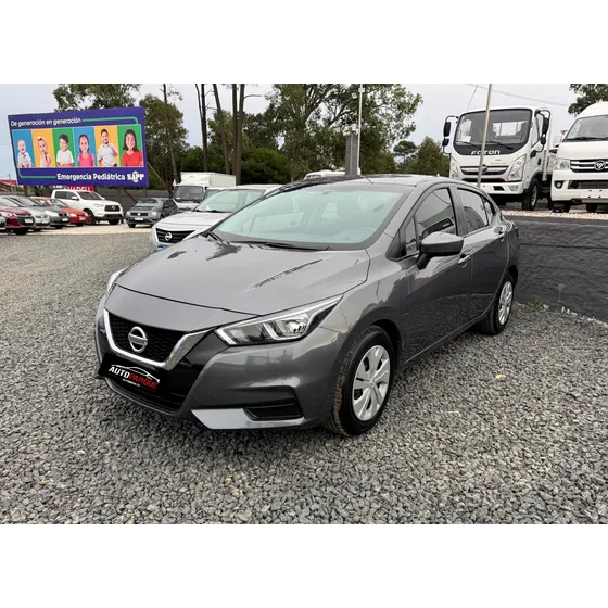 Nissan Versa 1.6 Sense