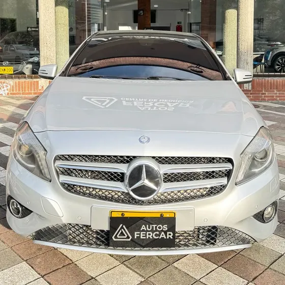 Mercedes-Benz 2016 2016 A200